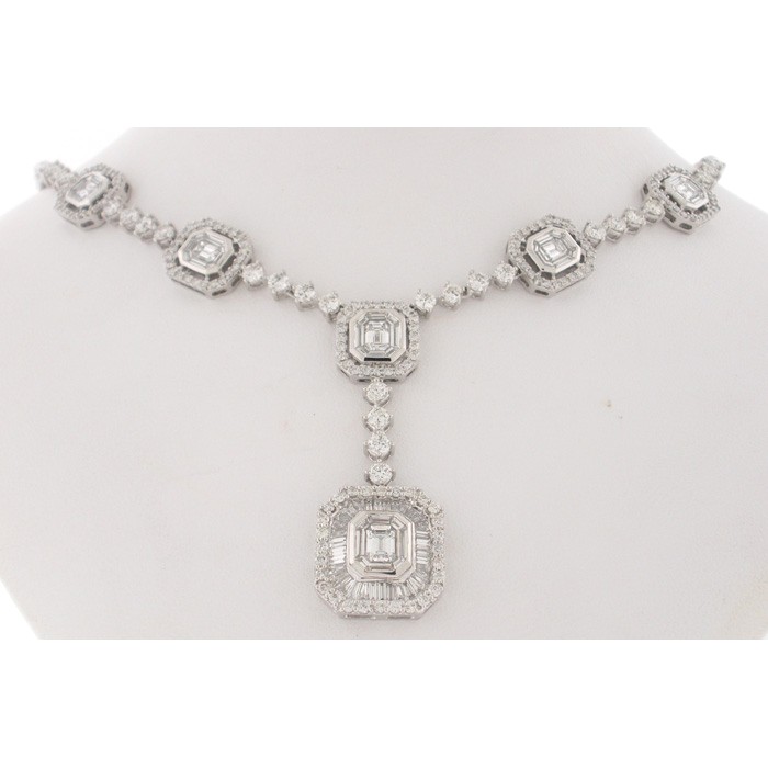 Gorgeous Diamond Necklace - z5571