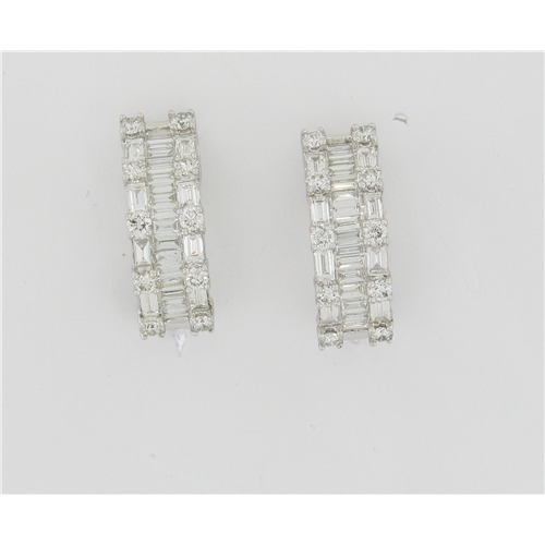 Ladies 18k White Gold Diamond Earrings With Baguette and Round Diamonds- z4824 y260/4